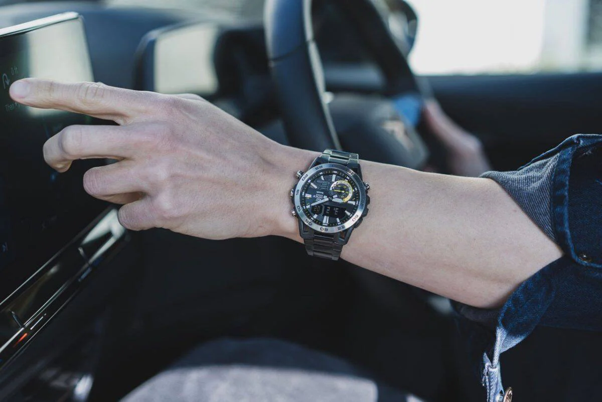 CASIO EDIFICE ECB-40DC-1ADF SOSPENSIONE MEN WATCH - Image 7