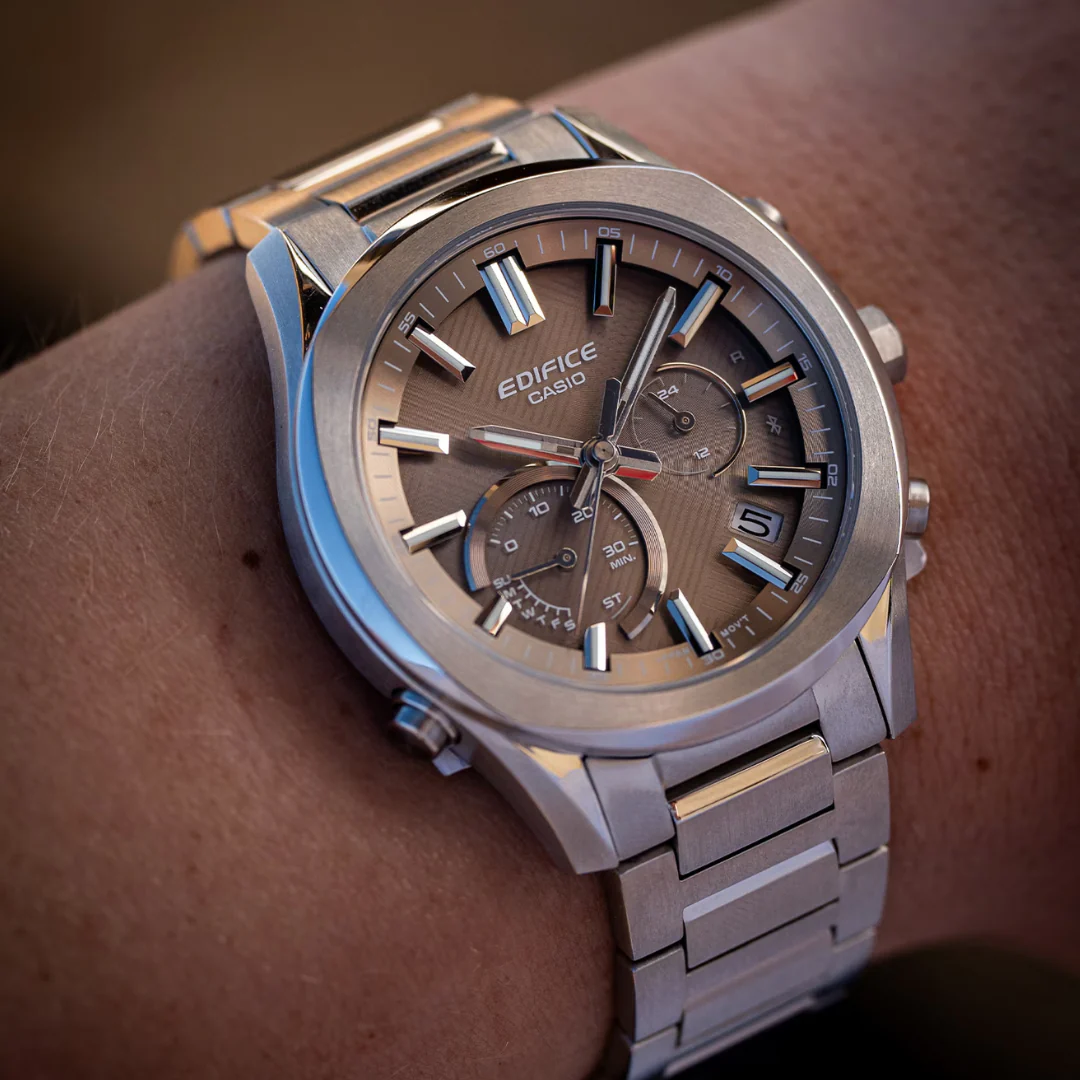 CASIO EDIFICE EQB-1300D-5ADF SMARTPHONE LINK MEN WATCH - Image 2