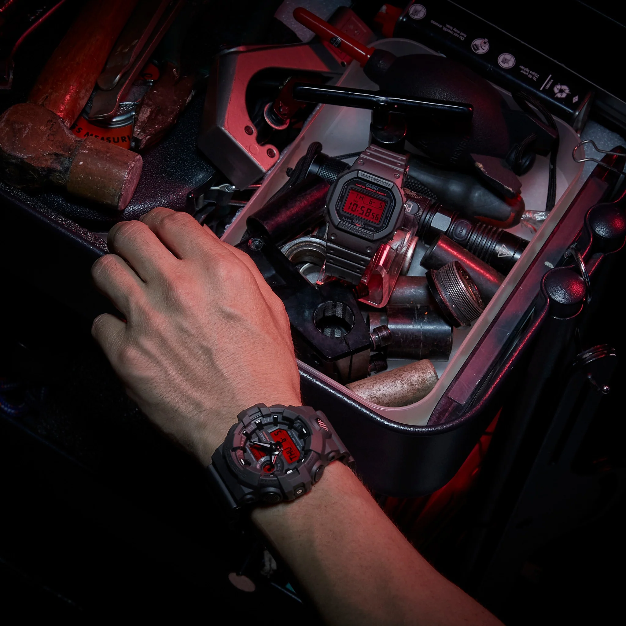 CASIO G-SHOCK DW-5600BBR-1DR SPECIAL COLOR MODELS BLACK MEN WATCH - Image 2