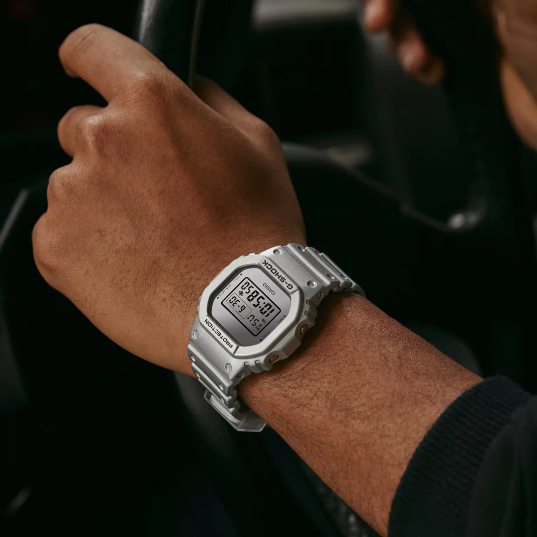 CASIO G-SHOCK DW-5600FF-8DR DIGITAL METALLIC SILVER WATCH - Image 8