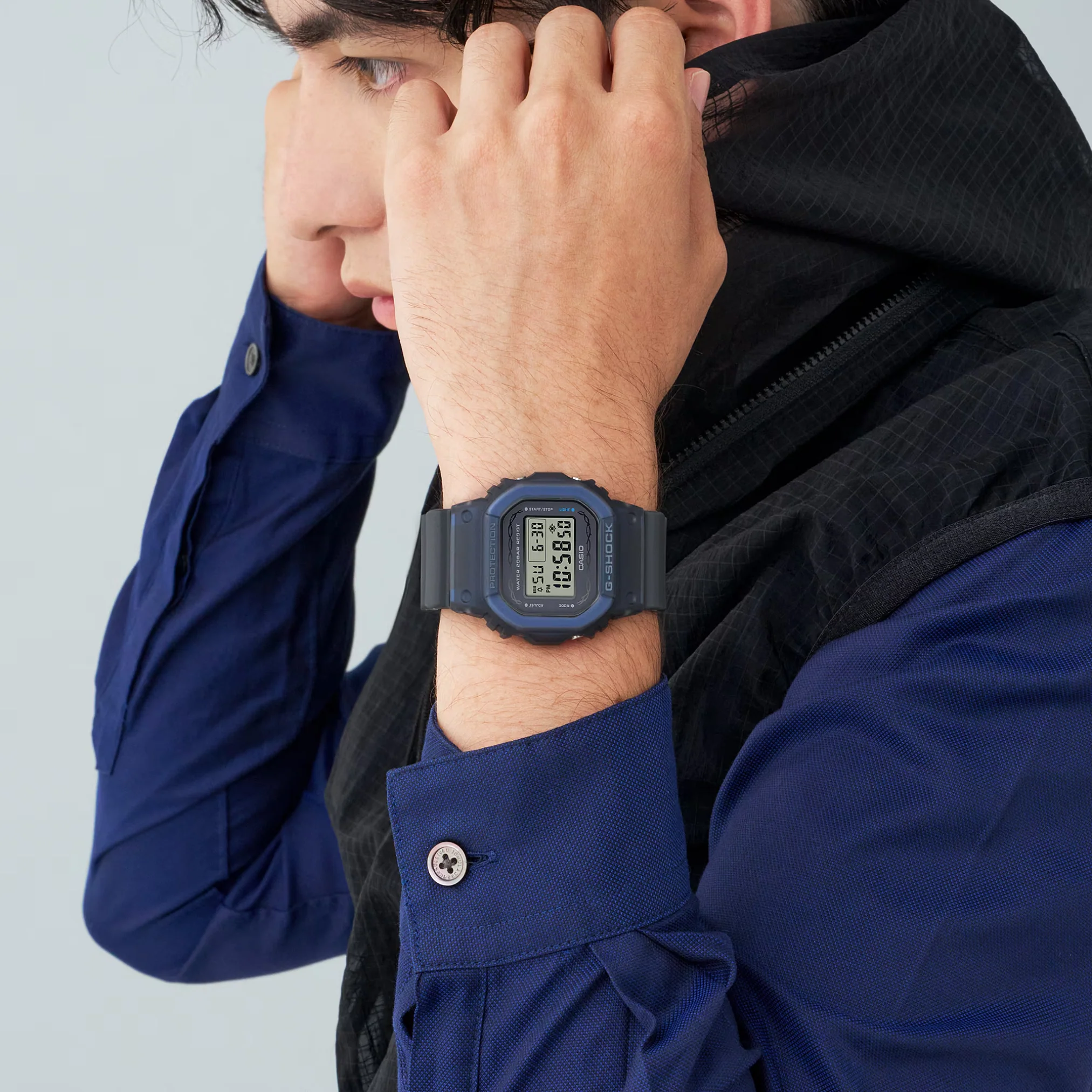 CASIO G-SHOCK DW-5600RS-8DR STANDARD DIGITAL BLACK WATCH - Image 2