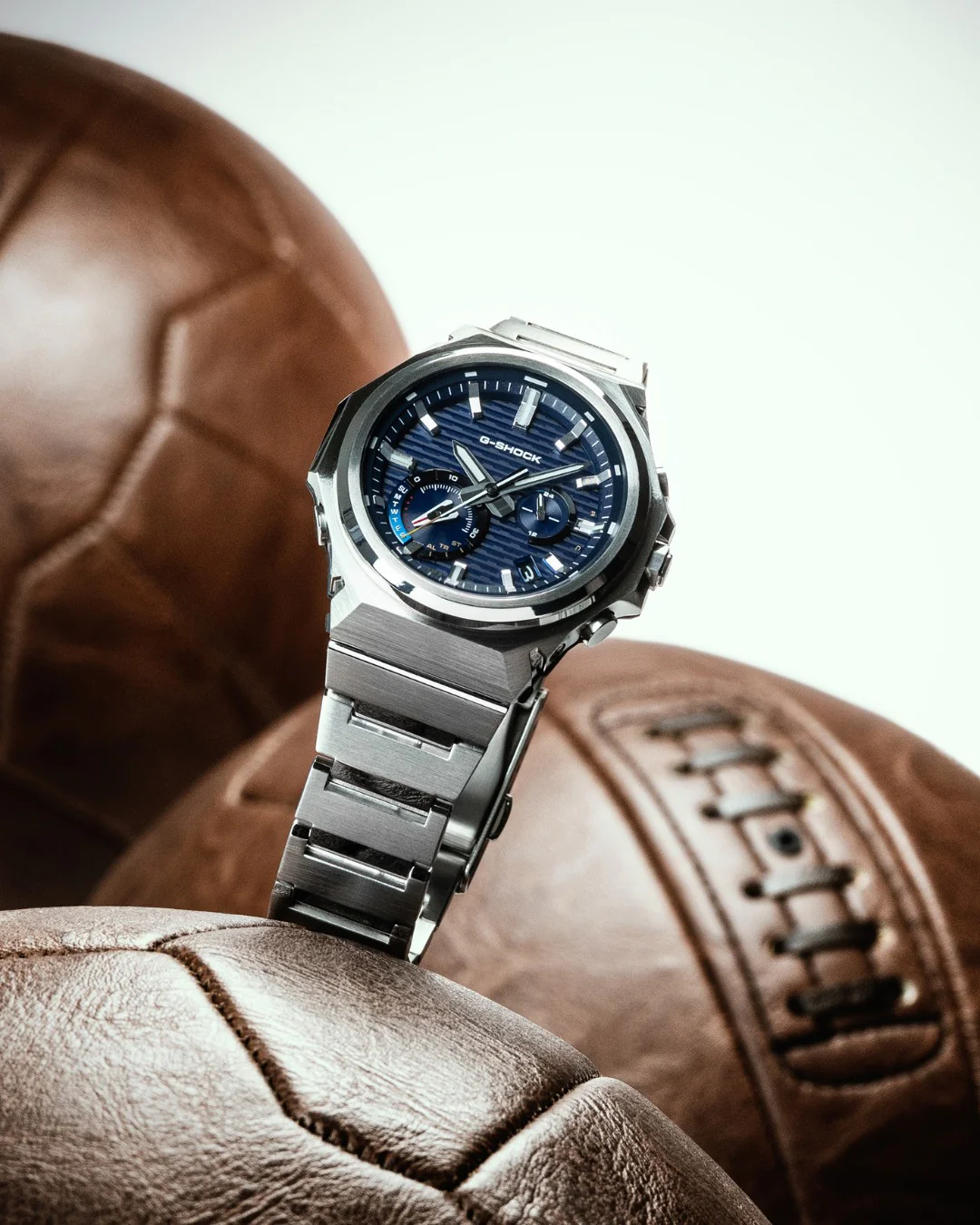 CASIO G-SHOCK G-STEEL GST-B1000D-2ADR SOLAR MEN WATCH - Image 16