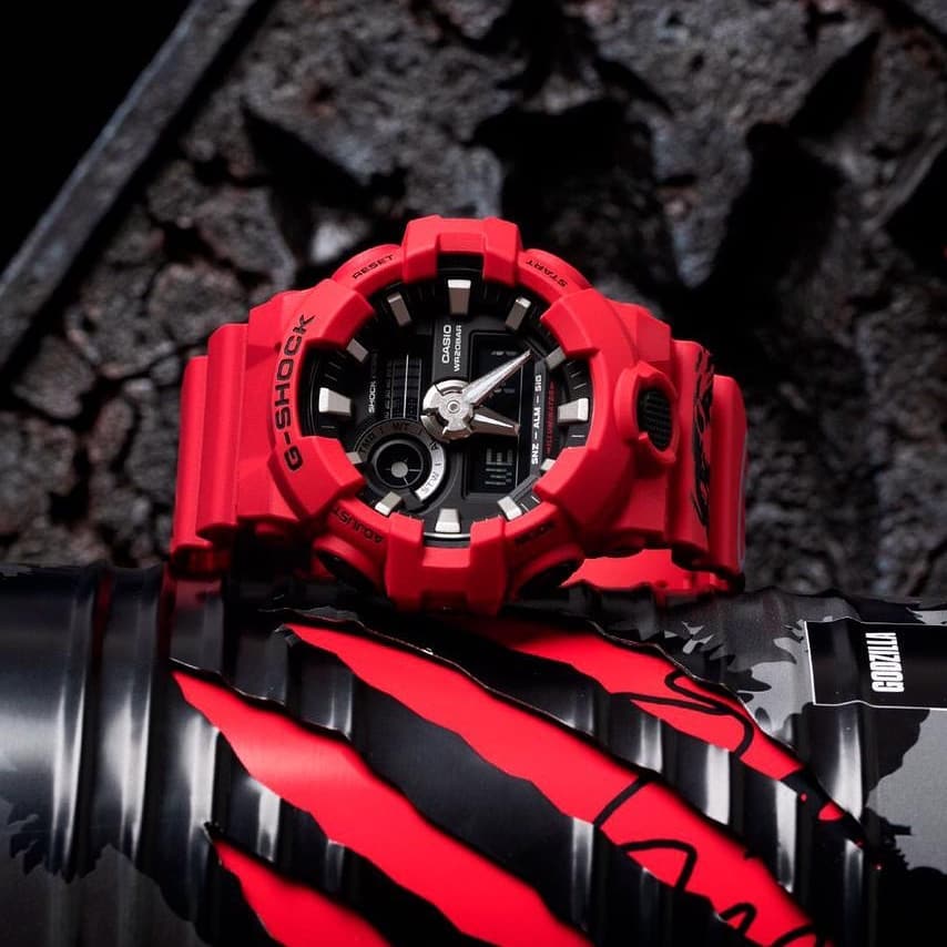 CASIO G-SHOCK GA-700-4ADR STANDARD ANALOG-DIGITAL RED WATCH - Image 3