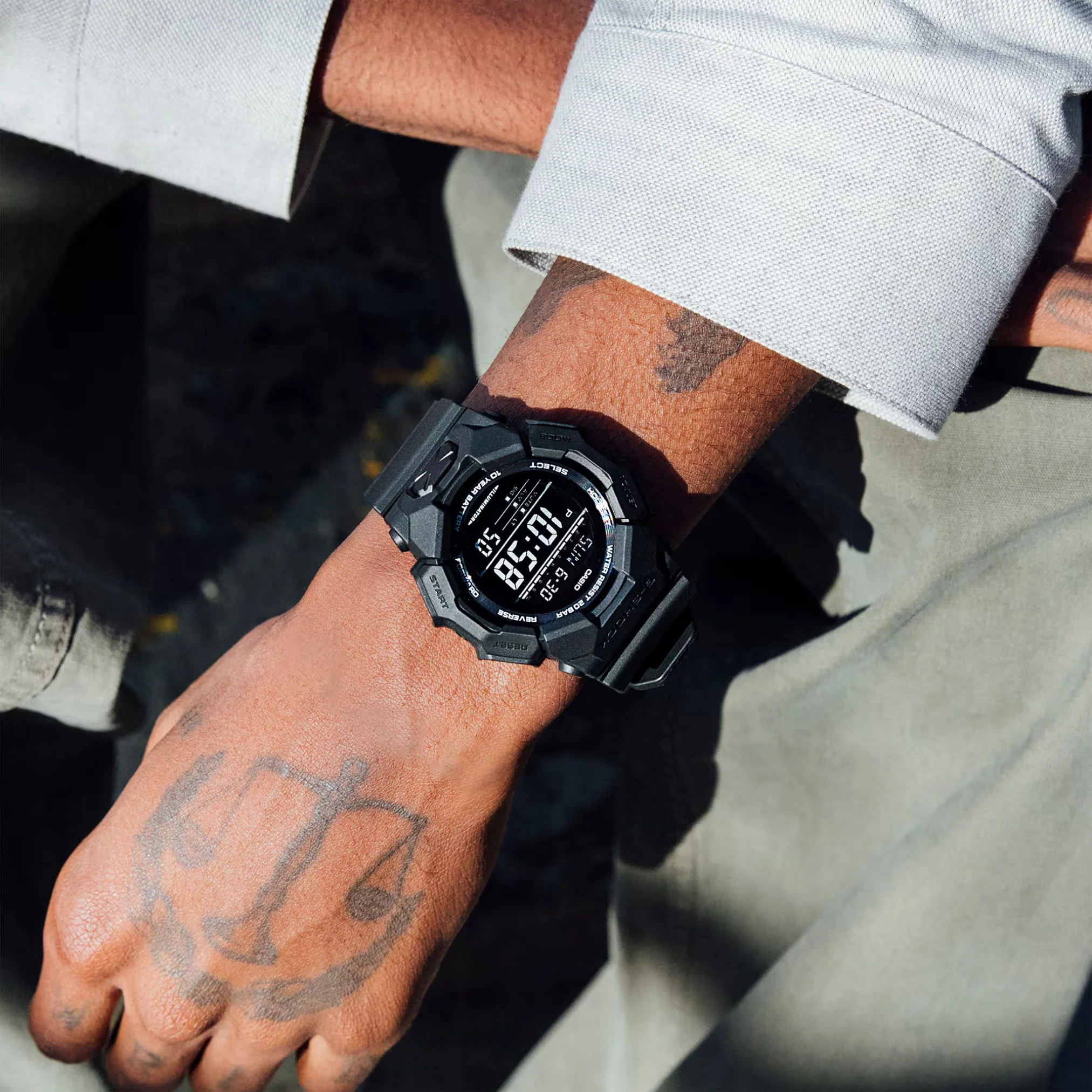 CASIO G-SHOCK GD-010-1A1DR STANDARD DIGITAL BLACK WATCH - Image 2
