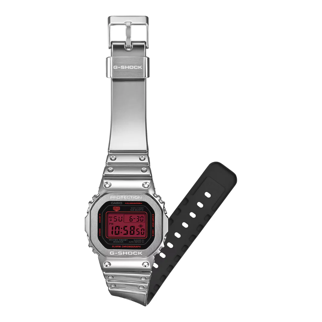 CASIO G-SHOCK GM-5600YRA-8DR FINE METALLIC DIGITAL SILVER WATCH - Image 5