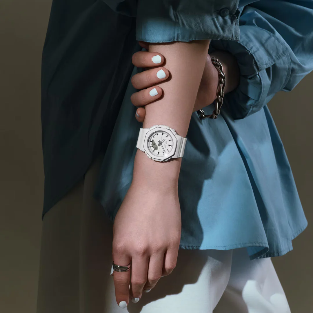 CASIO G-SHOCK GMA-P2110-7ADR ANALOG-DIGITAL WOMEN WATCH - Image 2