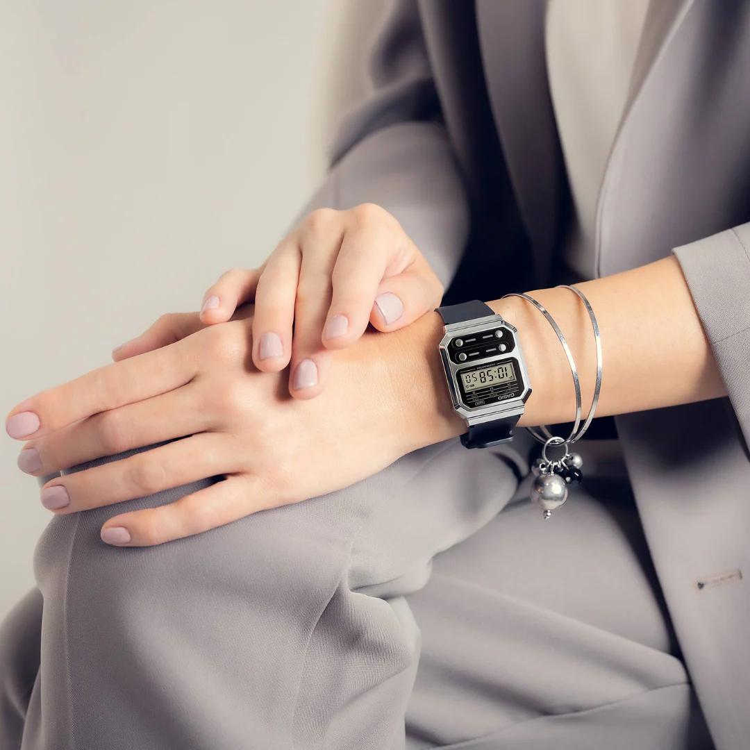CASIO GENERAL VINTAGE A100WEF-1ADF DIGITAL WOMEN WATCH - Image 2