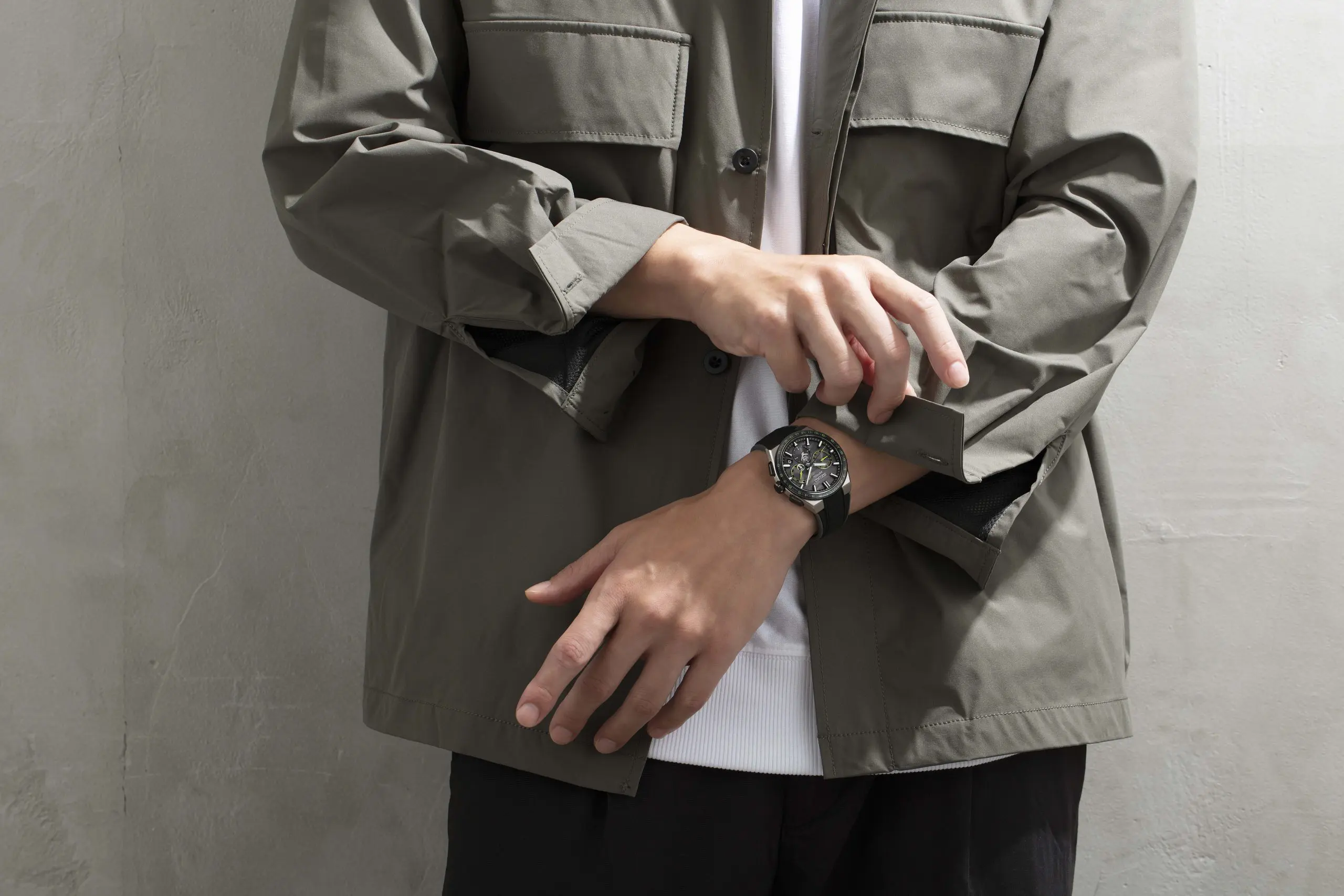 SEIKO ASTRON SSH139J1 CYBER YELLOW GPS SOLAR 5X DUAL TIME LIMITED EDITION MEN WATCH - Image 9